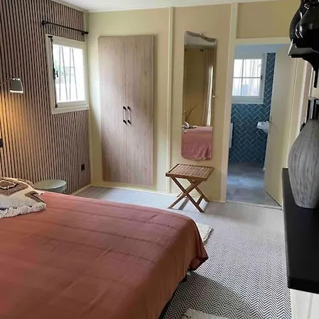 De La Risle Apartment *